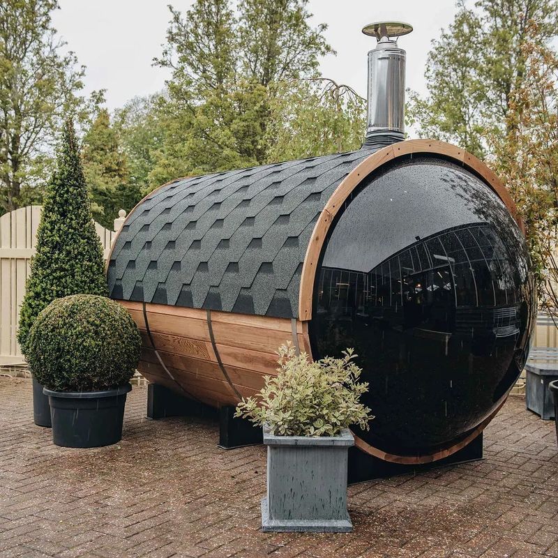 Sauna de Madeira com Certificado CE para 4-8 Pessoas, Design de Barril Exterior e Fogão a Lenha