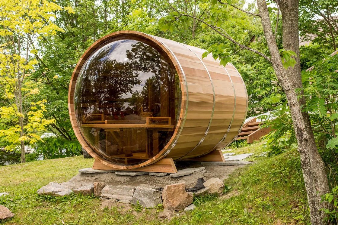 Sauna de Madeira com Certificado CE para 4-8 Pessoas, Design de Barril Exterior e Fogão a Lenha