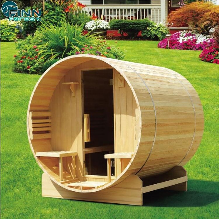 Sala de sauna tradicional de estilo europeu para 3-4 pessoas com sauna de barril com aquecedor de sauna Harvia para uso externo